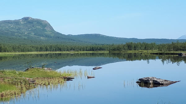 spiegelglatter See