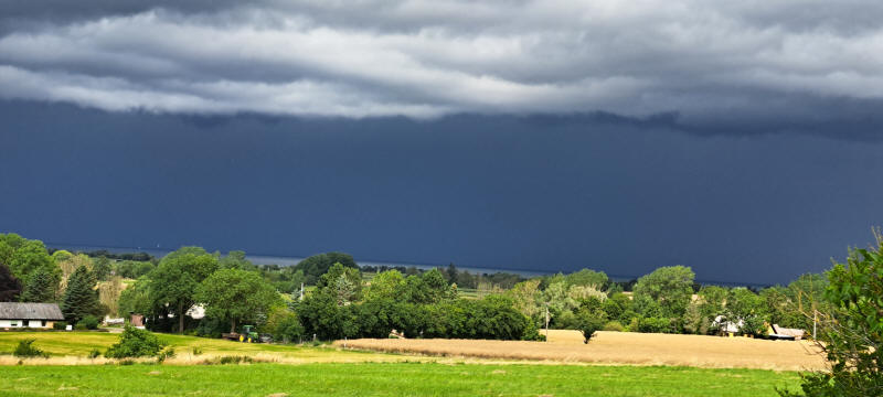 Threatening rain