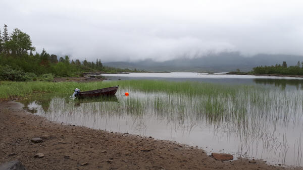 Lake Skjekervatnet